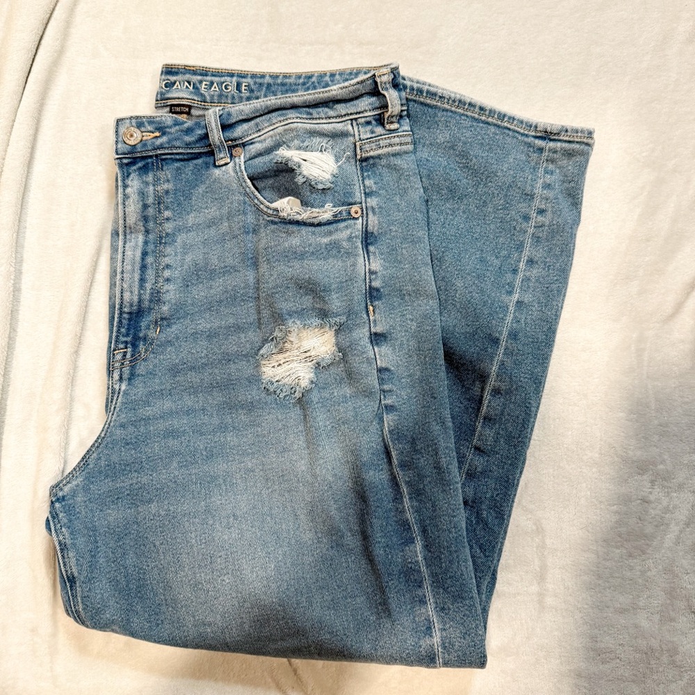 American Eagle Outfitters Women's Light Blue High Rise Jeans